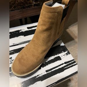 Dolce Vita DV Rielle Boots 7.5 NWT